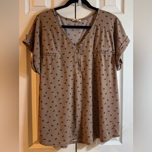 Tan bowtie Pattern Women's Short Sleeve Top